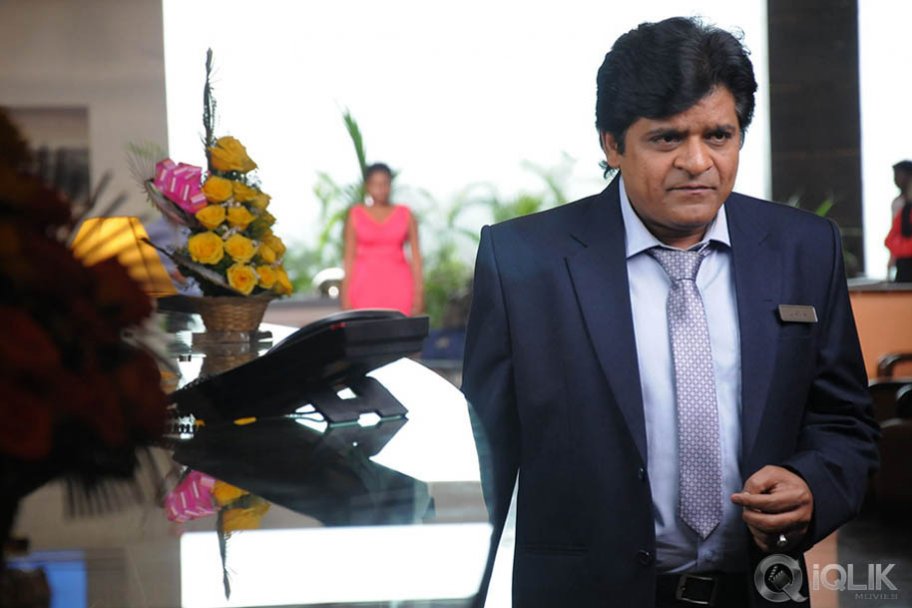 Abbai Class Ammayi Mass